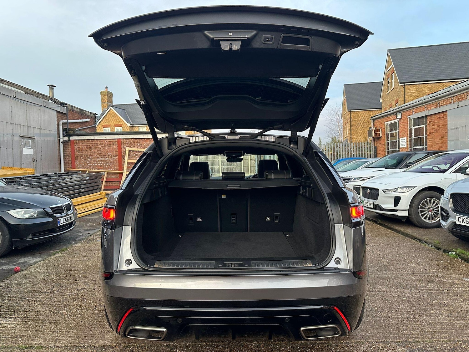 Used Land Rover Range Rover Velar 2020 for sale - 77029528: Photo 37