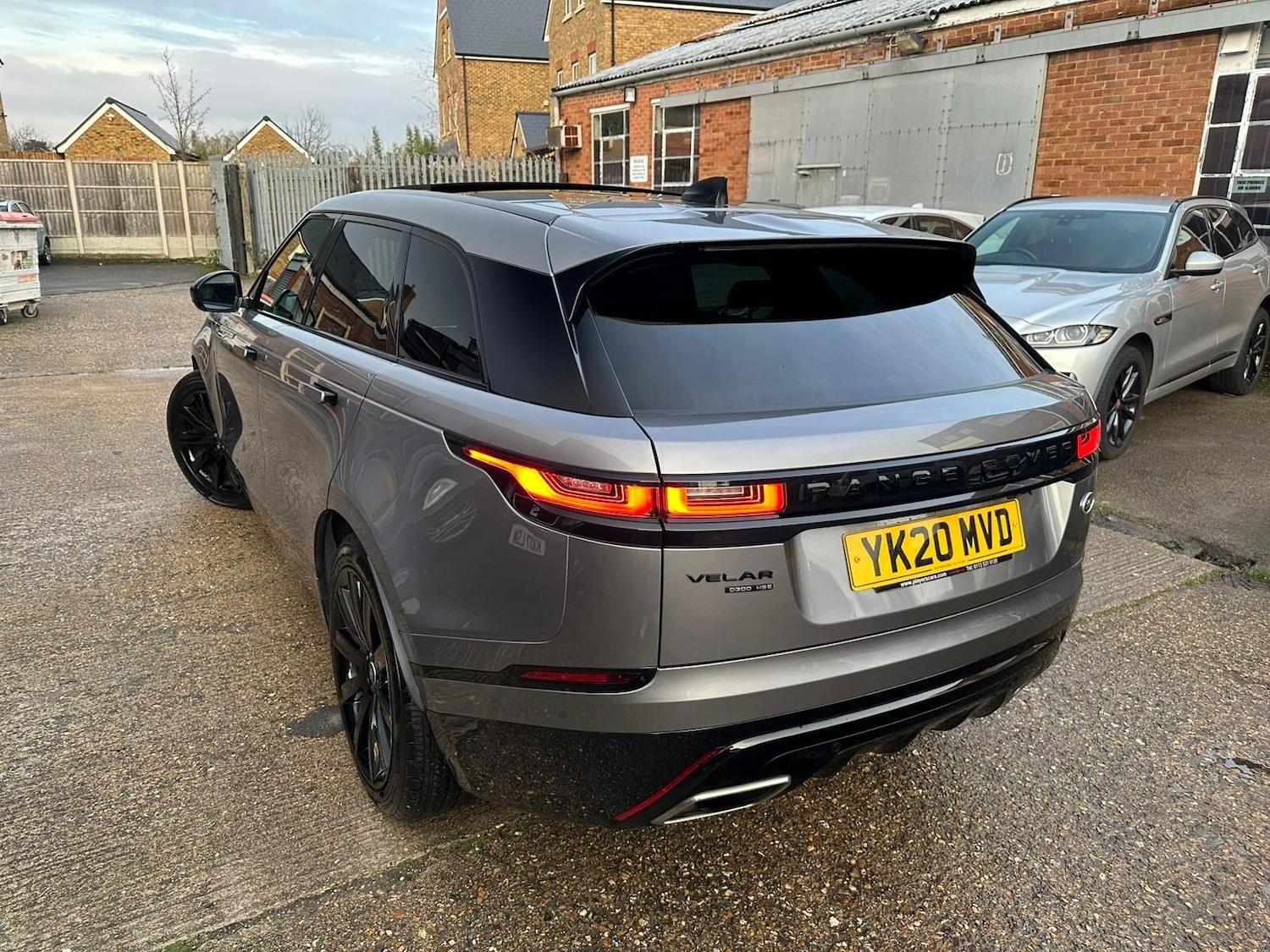 Used Land Rover Range Rover Velar 2020 for sale - 77029528: Photo 4