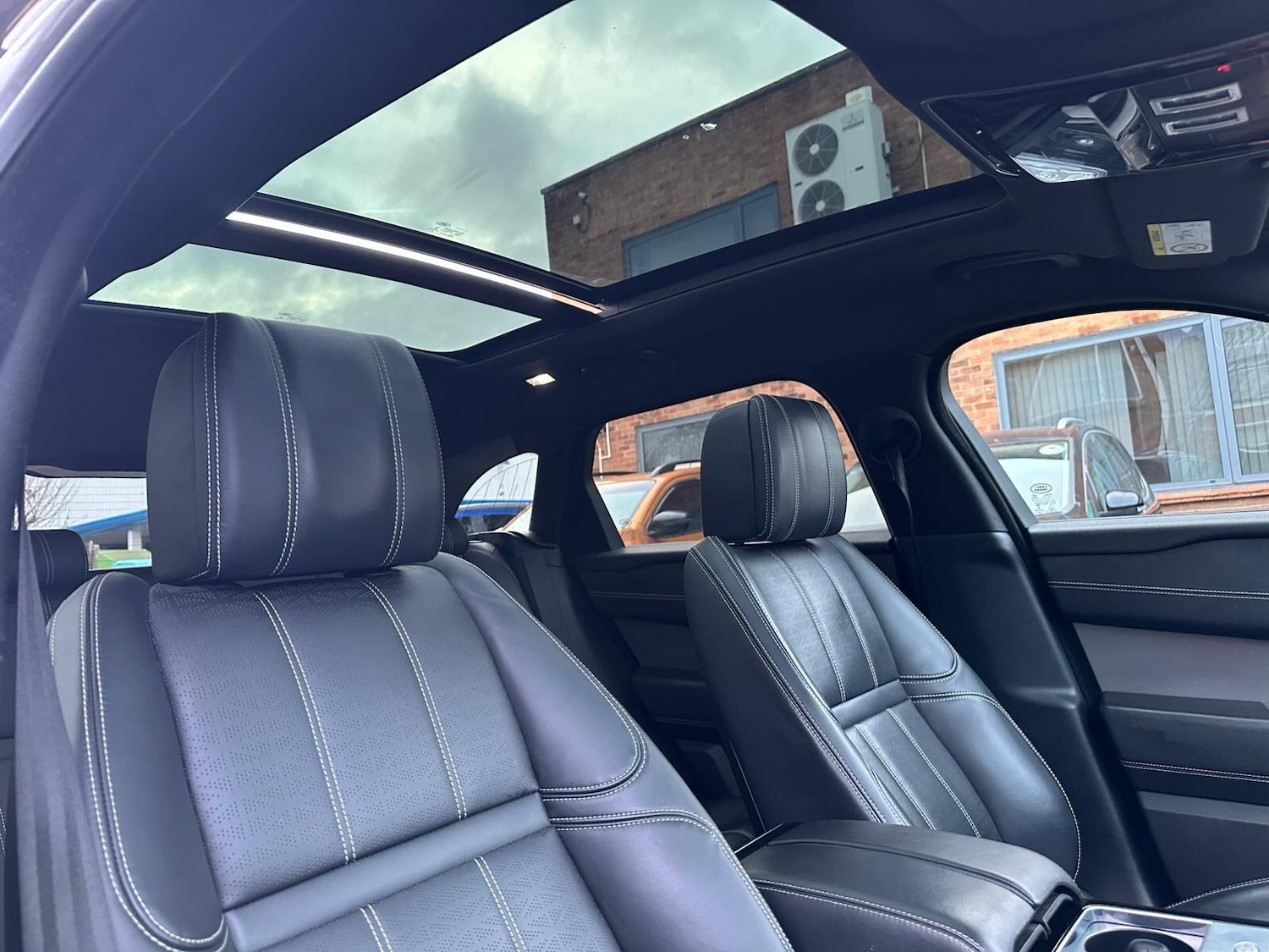 Used Land Rover Range Rover Velar 2020 for sale - 77029528: Photo 44