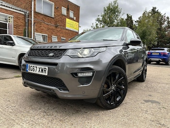 Used Land Rover Discovery Sport 2017 for sale - 75740897: Photo