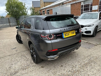 Used Land Rover Discovery Sport 2017 for sale - 75740897: Photo