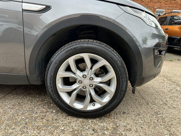 Used Land Rover Discovery Sport 2017 for sale - 76283076: Photo 37