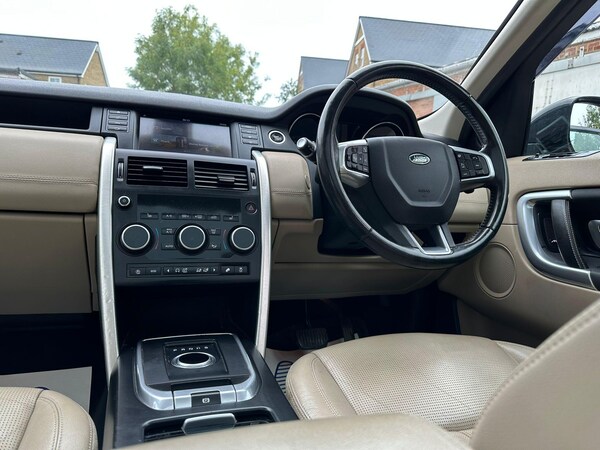 Used Land Rover Discovery Sport 2017 for sale - 76283076: Photo 49