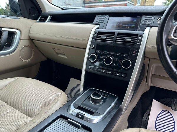 Used Land Rover Discovery Sport 2017 for sale - 76283076: Photo 50