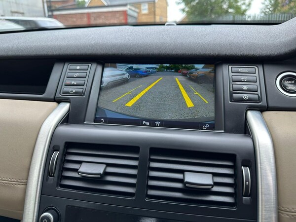 Used Land Rover Discovery Sport 2017 for sale - 76283076: Photo 52
