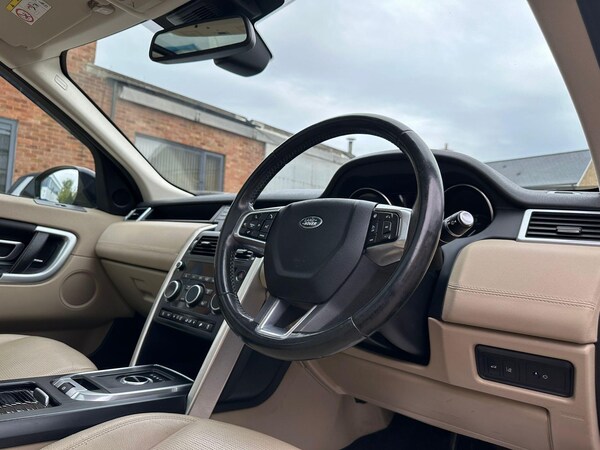 Used Land Rover Discovery Sport 2017 for sale - 76283076: Photo 58