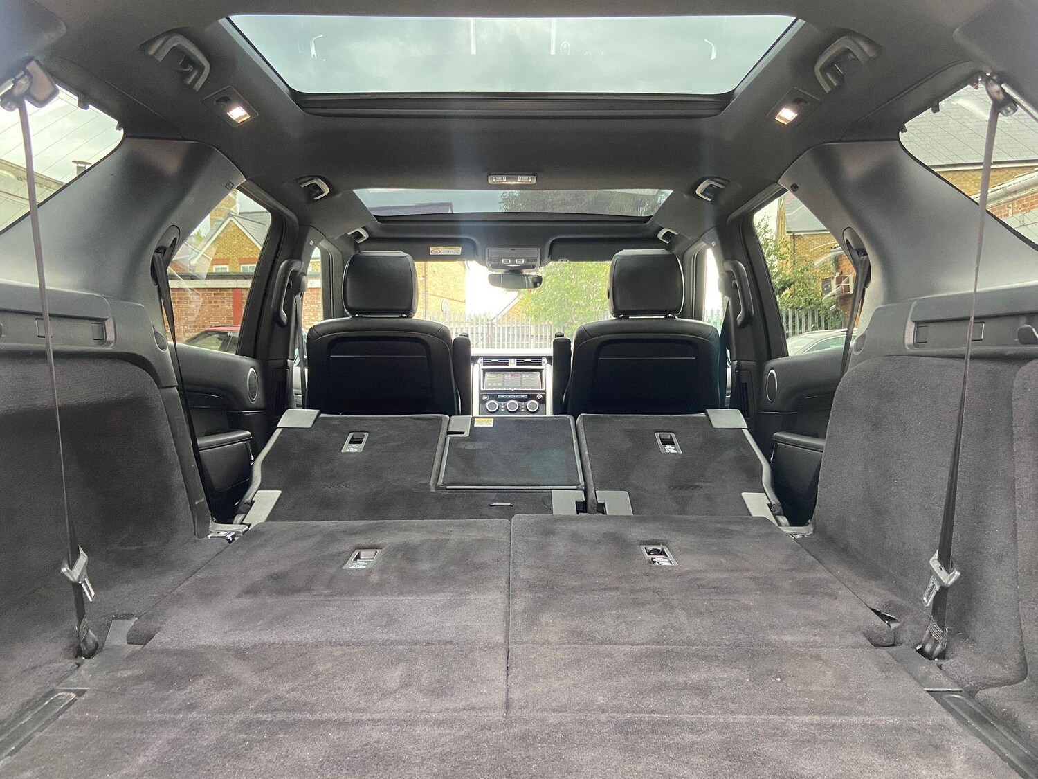 Used Land Rover Discovery 2019 for sale - 76952340: Photo 39