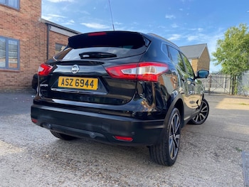 Used Nissan Qashqai 2017 for sale - 75071950: Photo