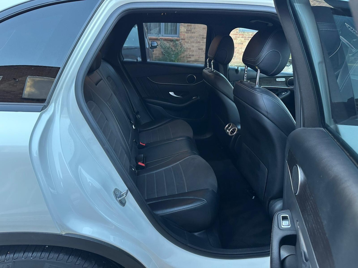 Used Mercedes-Benz GLC 2020 for sale - 76432598: Photo 32