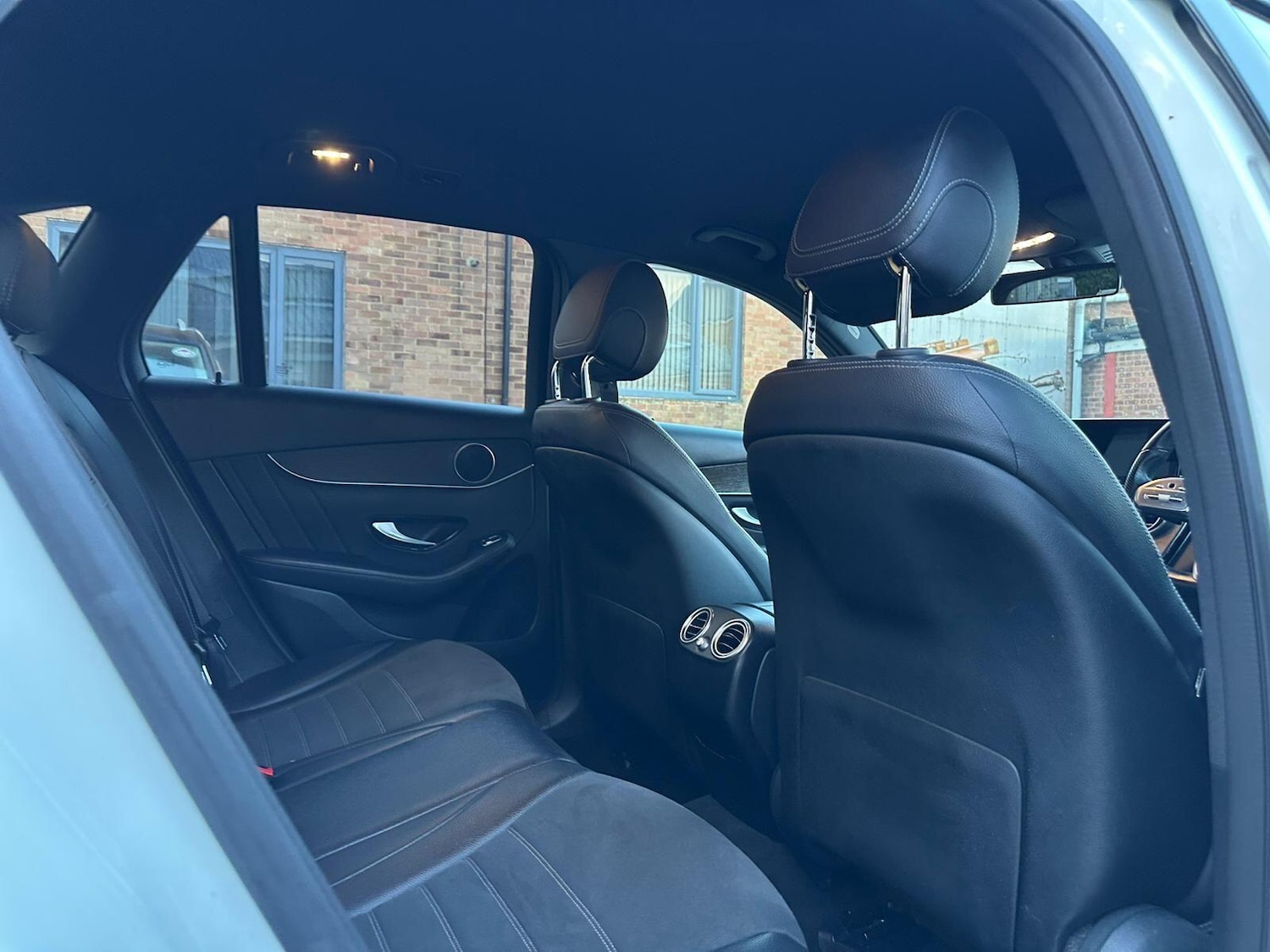 Used Mercedes-Benz GLC 2020 for sale - 76432598: Photo 33