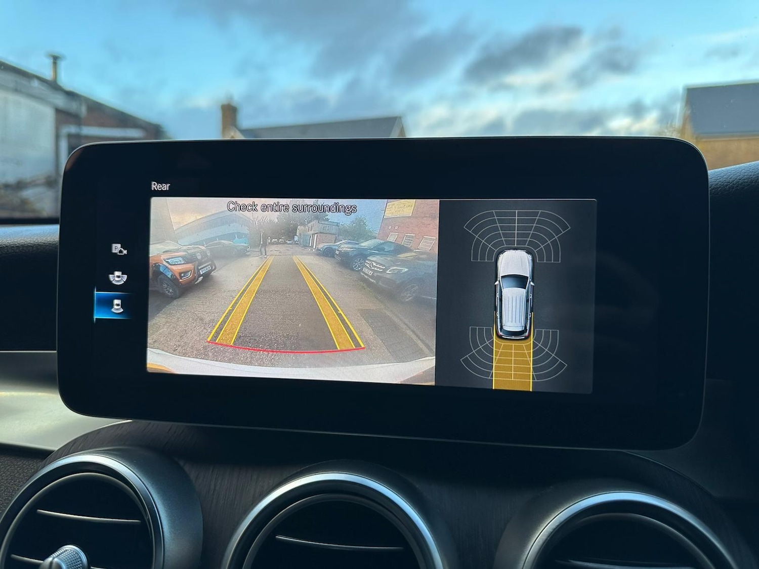 Used Mercedes-Benz GLC 2020 for sale - 76432598: Photo 48