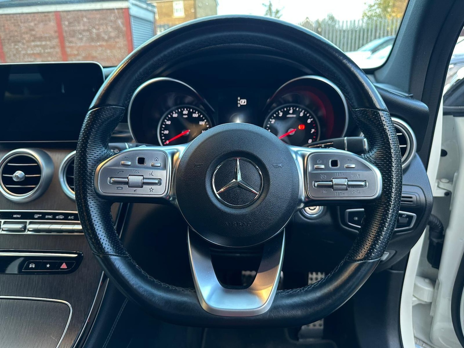 Used Mercedes-Benz GLC 2020 for sale - 76432598: Photo 51