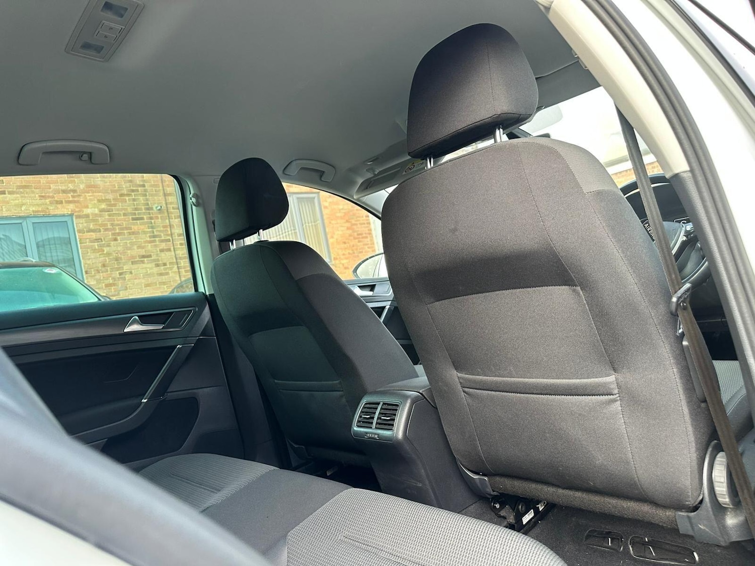 Used Volkswagen Golf 2020 for sale - 77203770: Photo 41