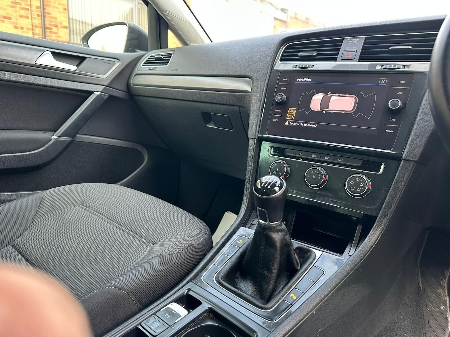 Used Volkswagen Golf 2020 for sale - 77203770: Photo 42