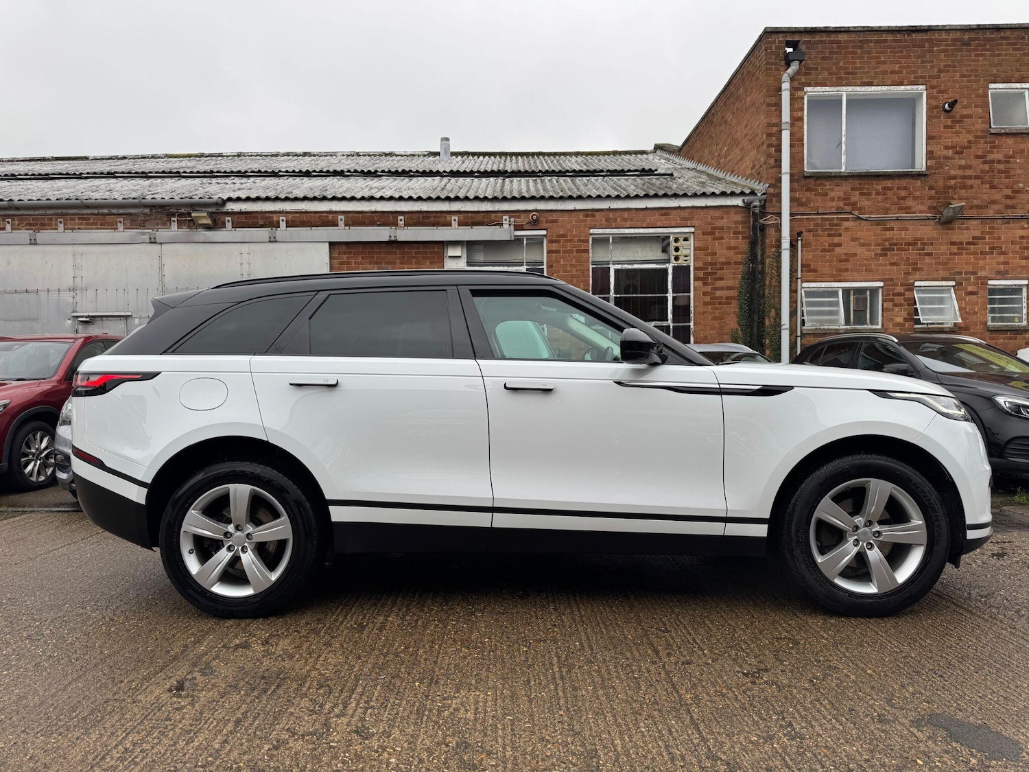 Used Land Rover Range Rover Velar 2019 for sale - 77611605: Photo 11