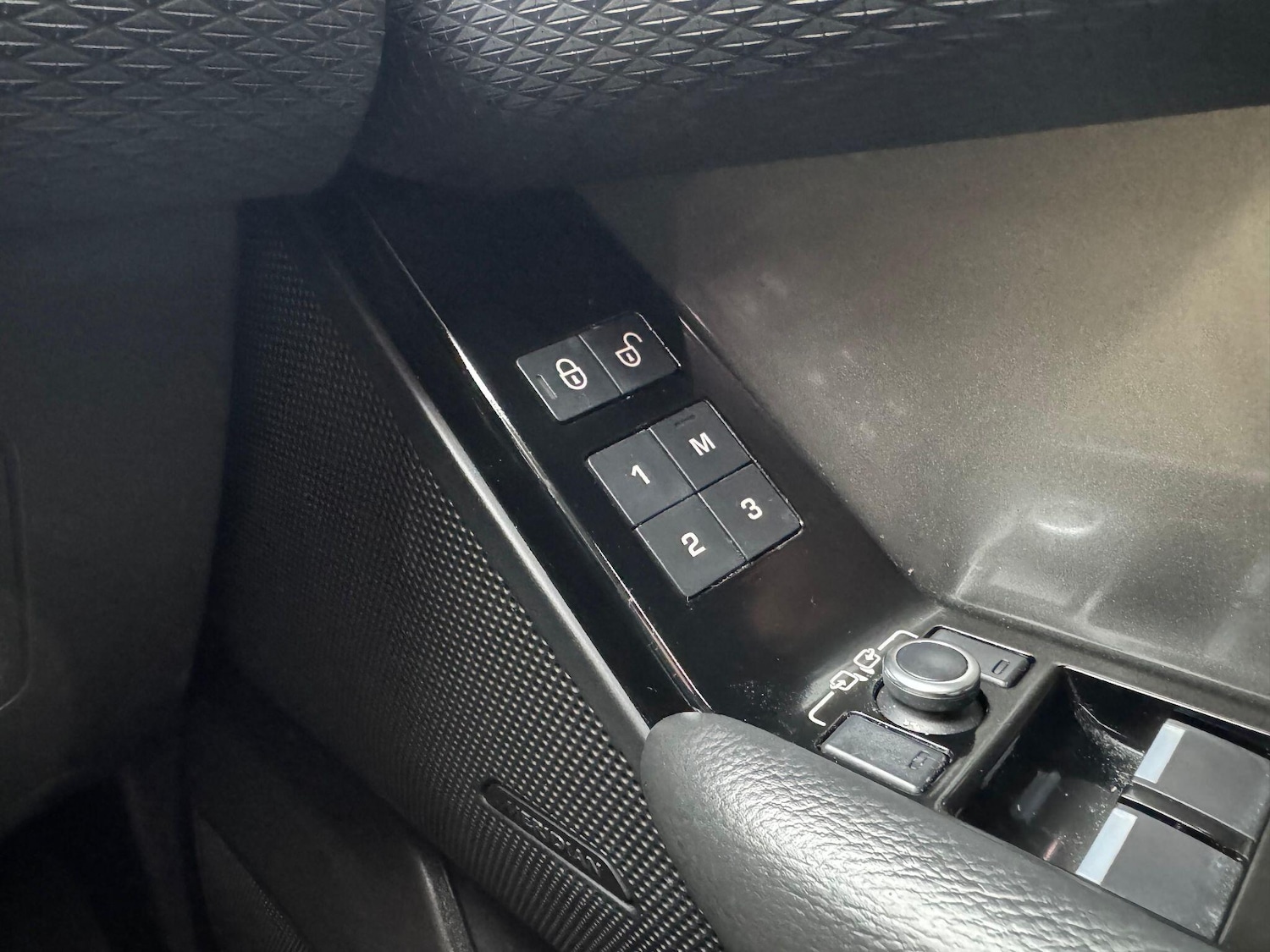 Used Land Rover Range Rover Velar 2019 for sale - 77611605: Photo 62