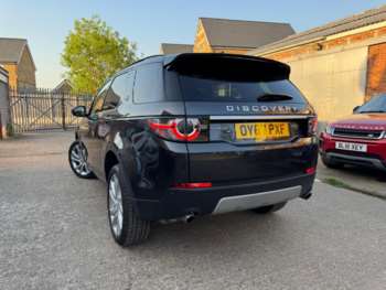 Used Land Rover Discovery Sport 2017 for sale - 75214529: Photo