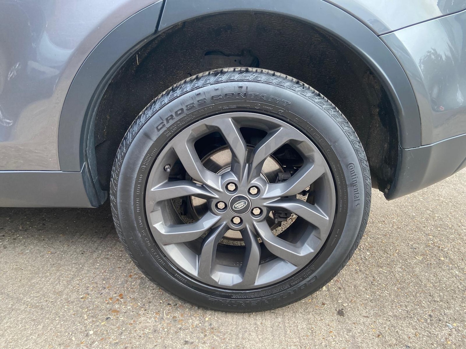 Used Land Rover Discovery Sport 2018 for sale - 77926200: Photo 38