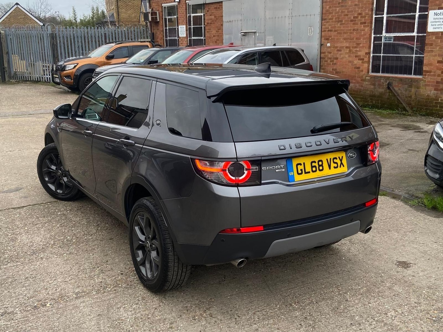 Used Land Rover Discovery Sport 2018 for sale - 77926200: Photo 4