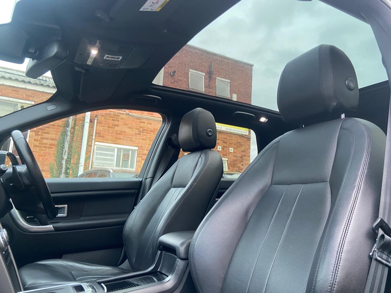 Used Land Rover Discovery Sport 2018 for sale - 77926200: Photo 43