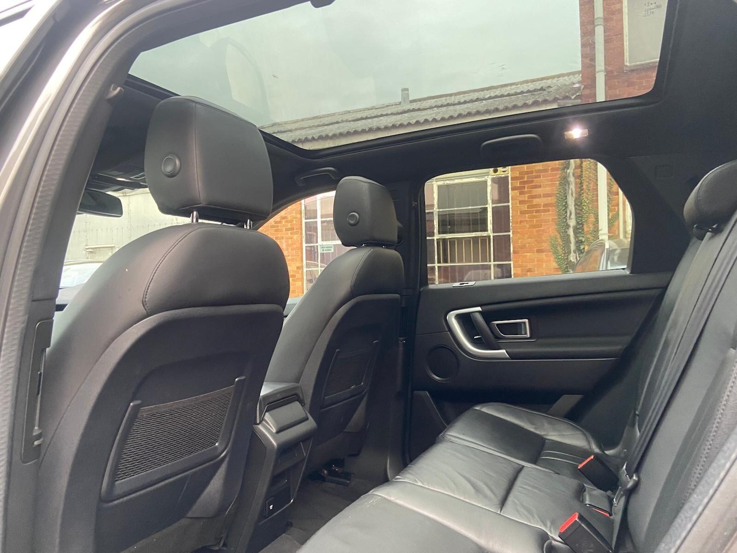 Used Land Rover Discovery Sport 2018 for sale - 77926200: Photo 45