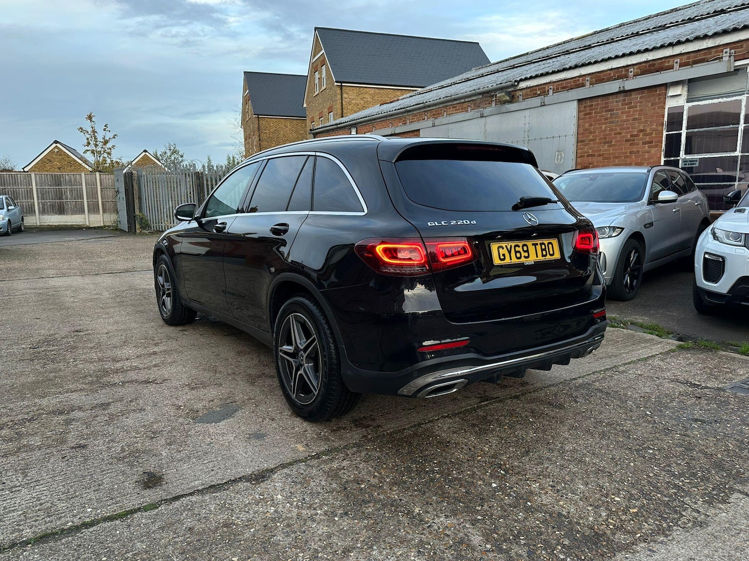 Used Mercedes-Benz GLC 2019 for sale - 76562411: Photo 10