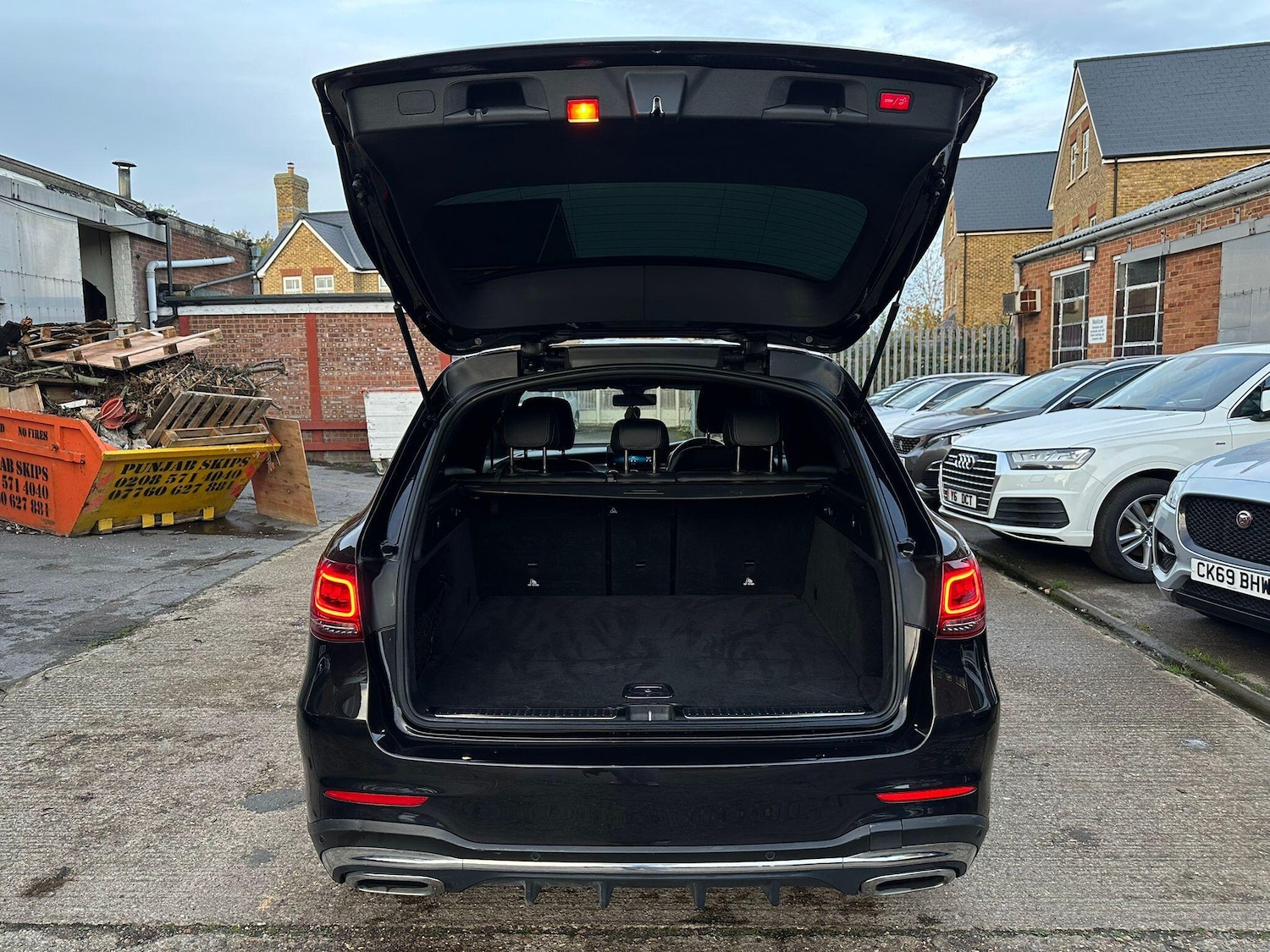 Used Mercedes-Benz GLC 2019 for sale - 76562411: Photo 36