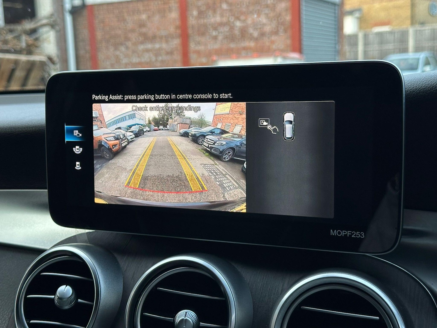 Used Mercedes-Benz GLC 2019 for sale - 76562411: Photo 48