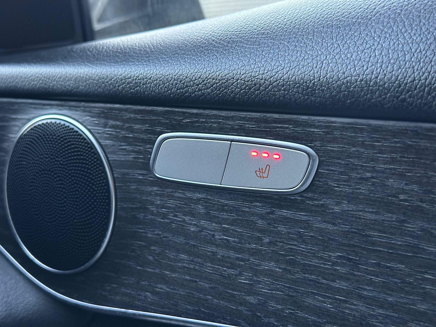 Used Mercedes-Benz GLC 2019 for sale - 76562411: Photo 49