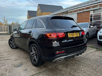 Used Mercedes-Benz GLC 2019 for sale - 76562411: Photo