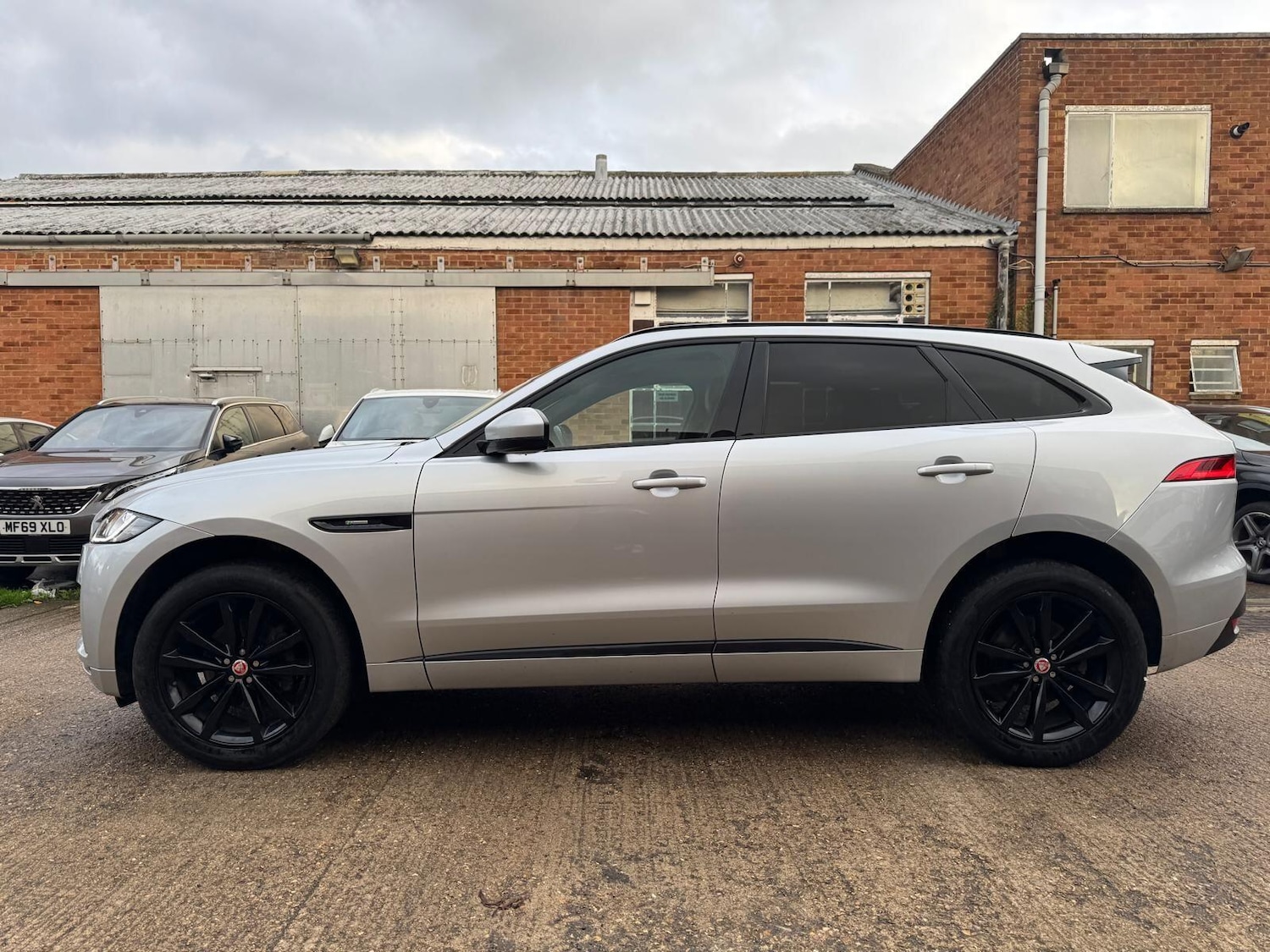 Used Jaguar F-Pace 2019 for sale - 76512760: Photo 12