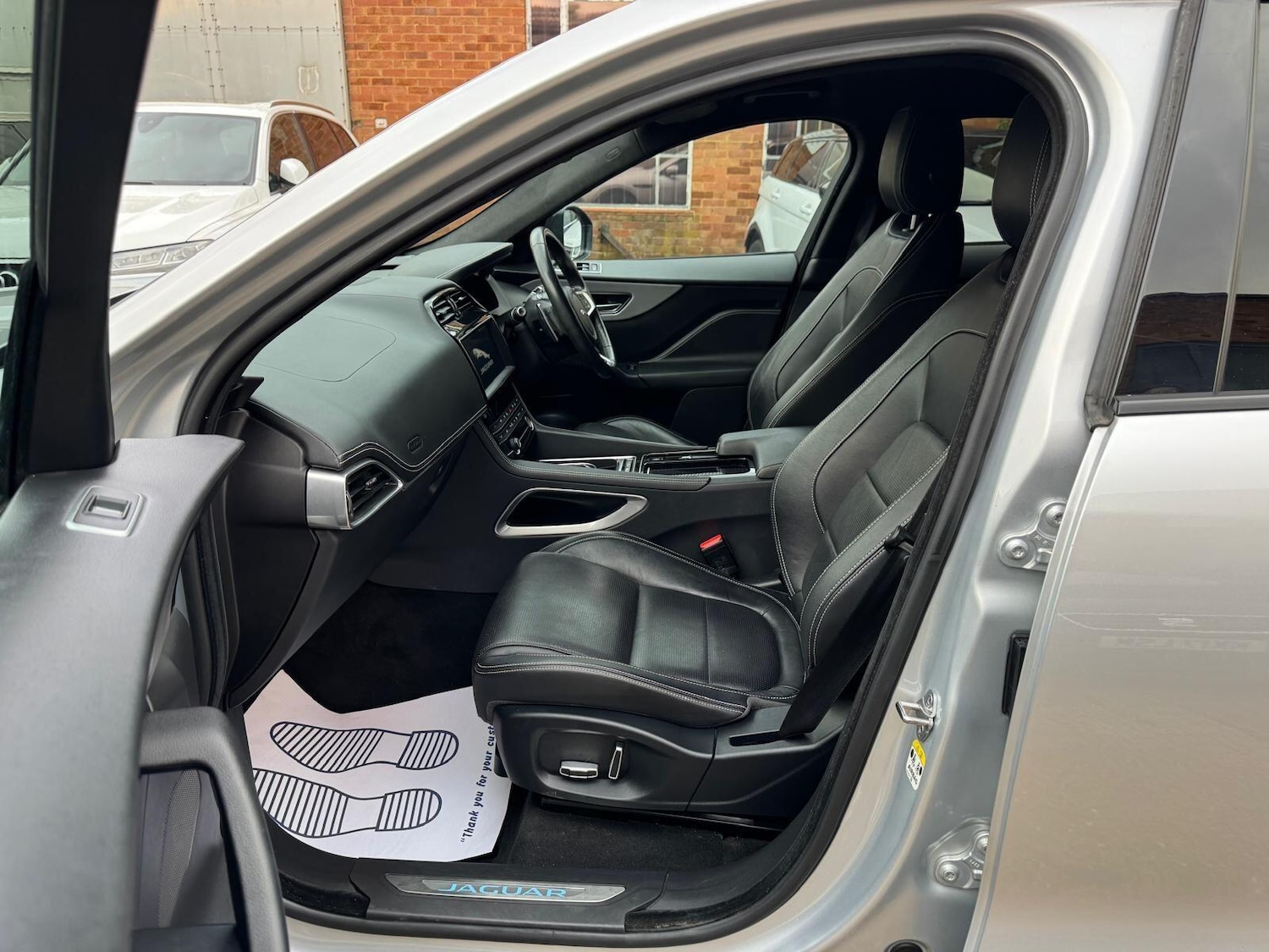 Used Jaguar F-Pace 2019 for sale - 76512760: Photo 14