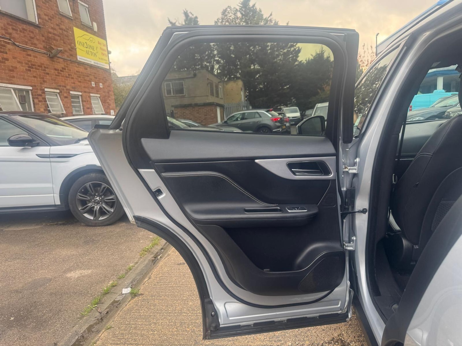 Used Jaguar F-Pace 2019 for sale - 76512760: Photo 40