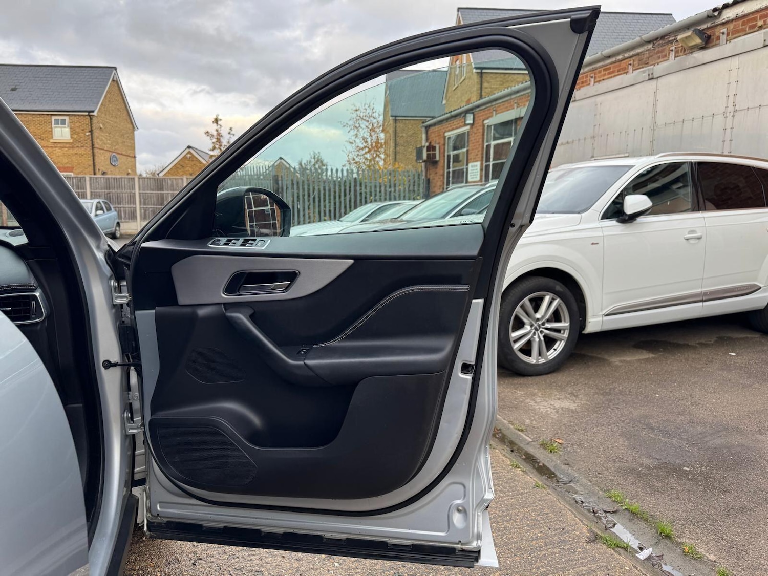 Used Jaguar F-Pace 2019 for sale - 76512760: Photo 44