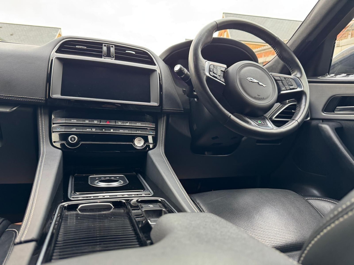 Used Jaguar F-Pace 2019 for sale - 76512760: Photo 46