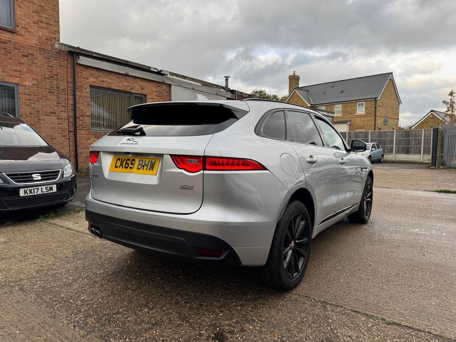 Used Jaguar F-Pace 2019 for sale - 76512760: Photo 9