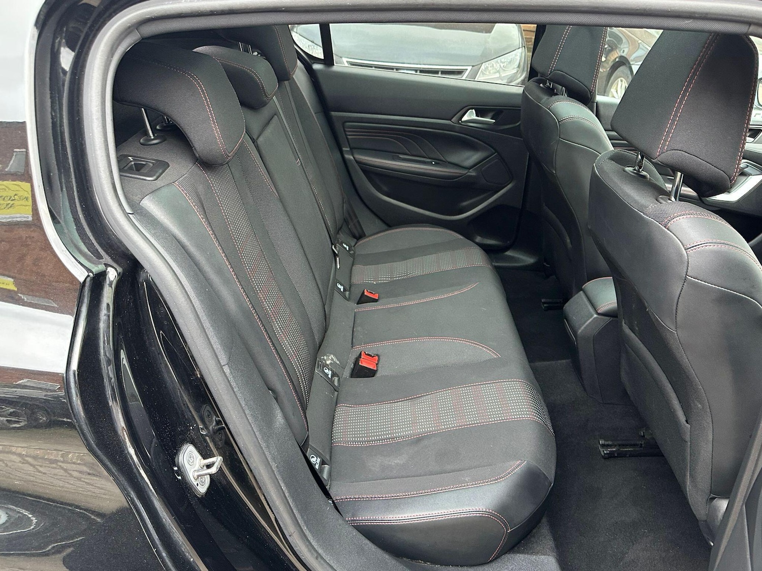 Used Peugeot 308 2018 for sale - 78019091: Photo 15