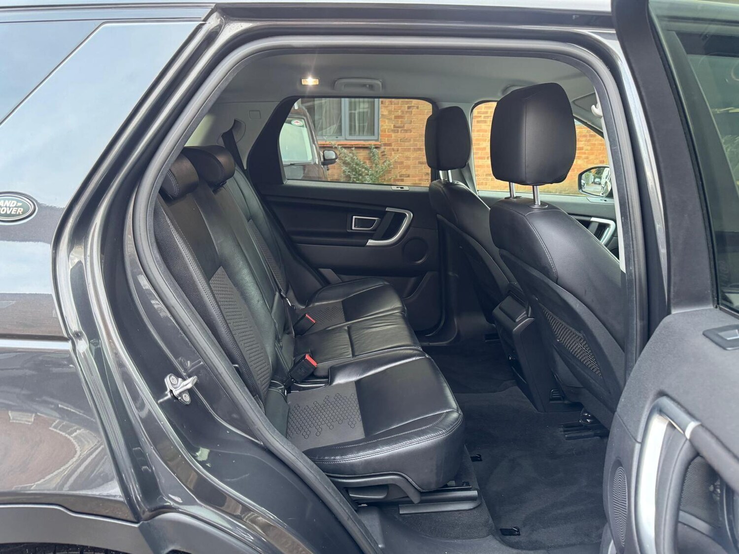 Used Land Rover Discovery Sport 2017 for sale - 77091289: Photo 16