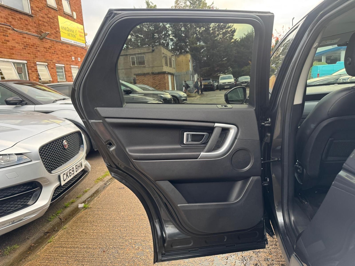 Used Land Rover Discovery Sport 2017 for sale - 77091289: Photo 43