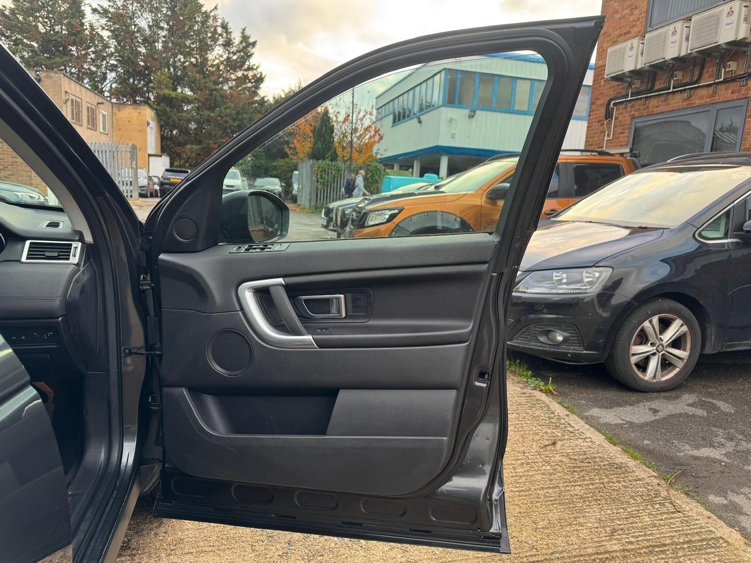 Used Land Rover Discovery Sport 2017 for sale - 77091289: Photo 47