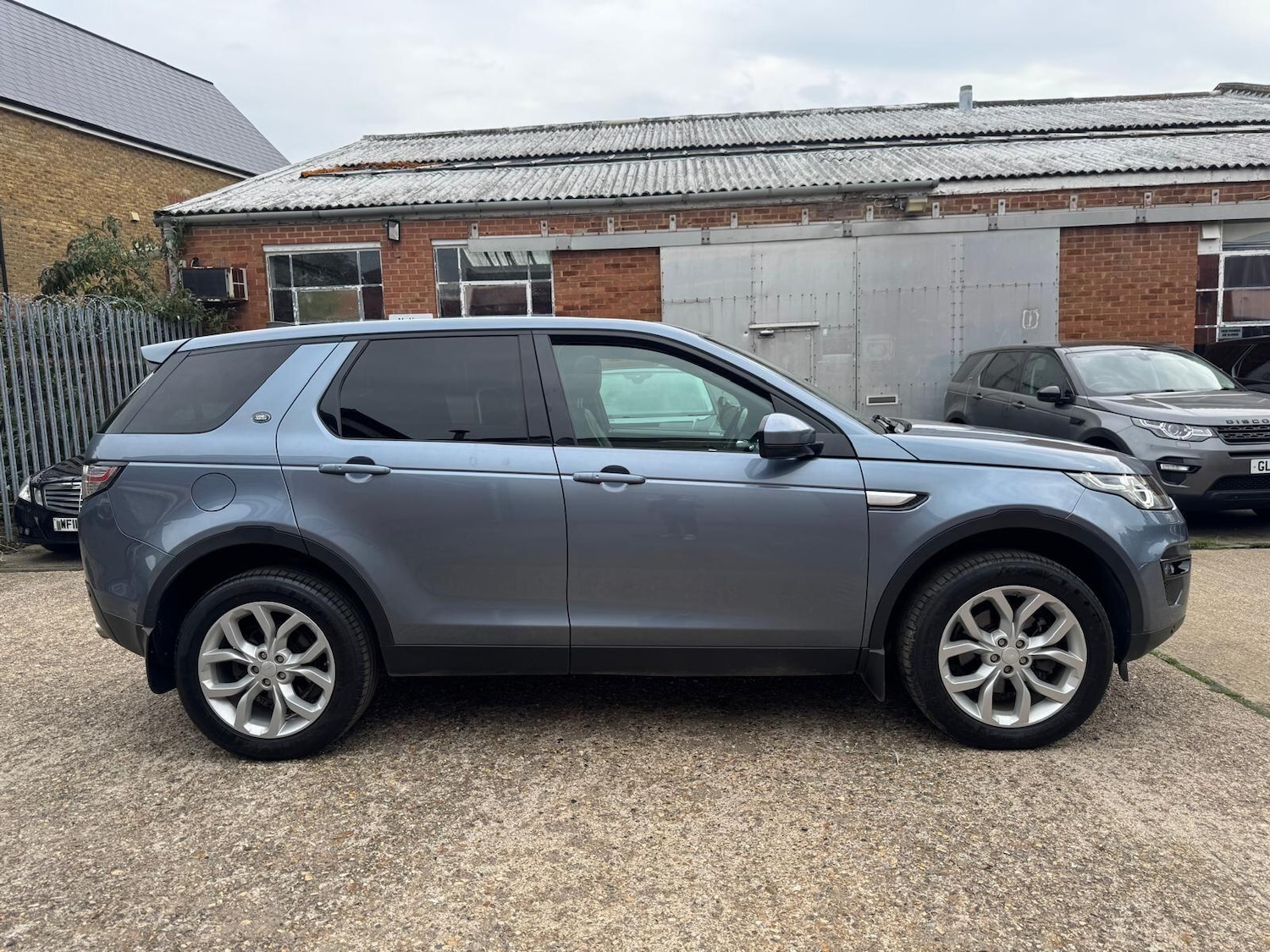 Used Land Rover Discovery Sport 2018 for sale - 76166401: Photo 11