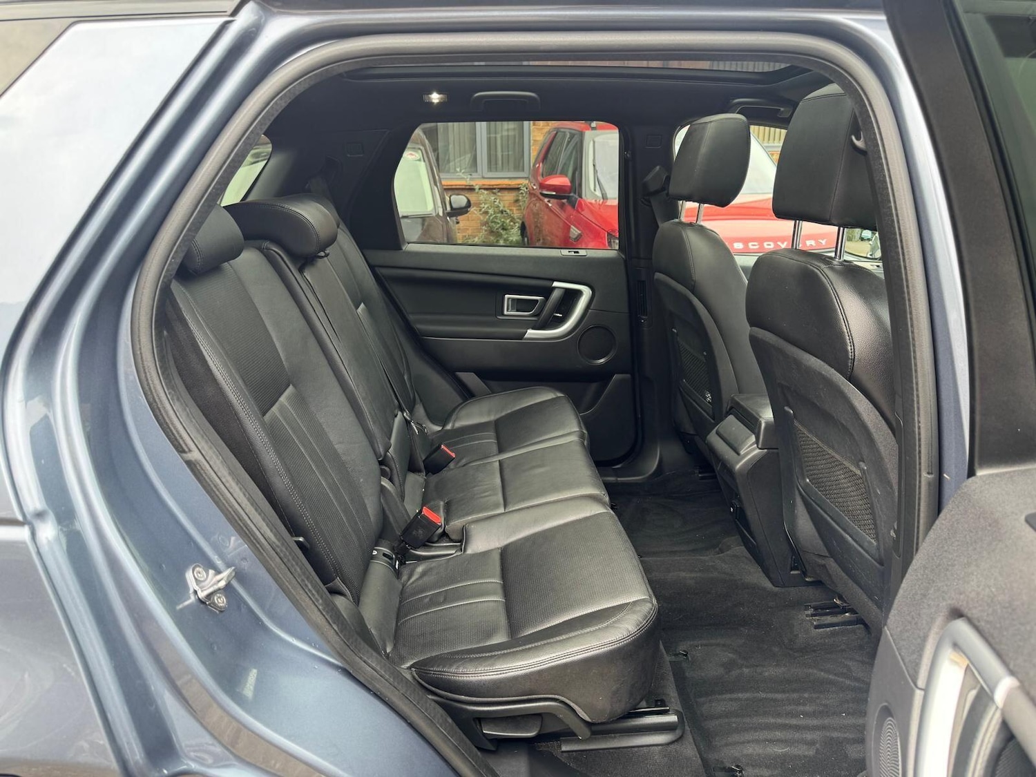Used Land Rover Discovery Sport 2018 for sale - 76166401: Photo 16