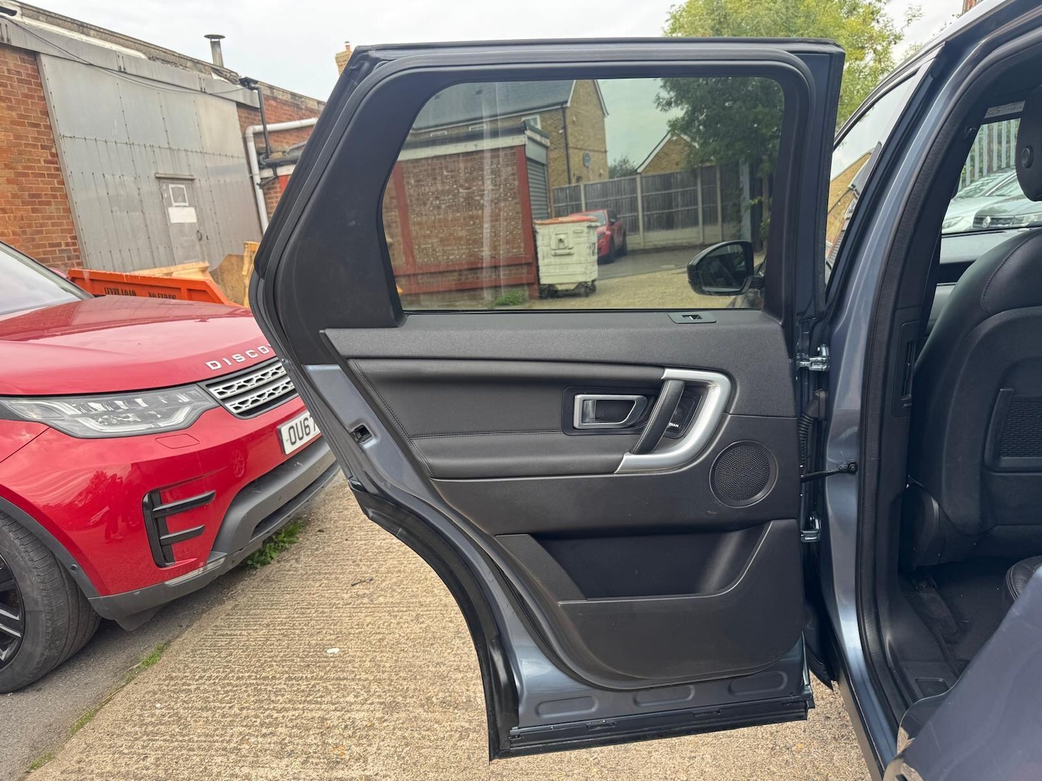 Used Land Rover Discovery Sport 2018 for sale - 76166401: Photo 38