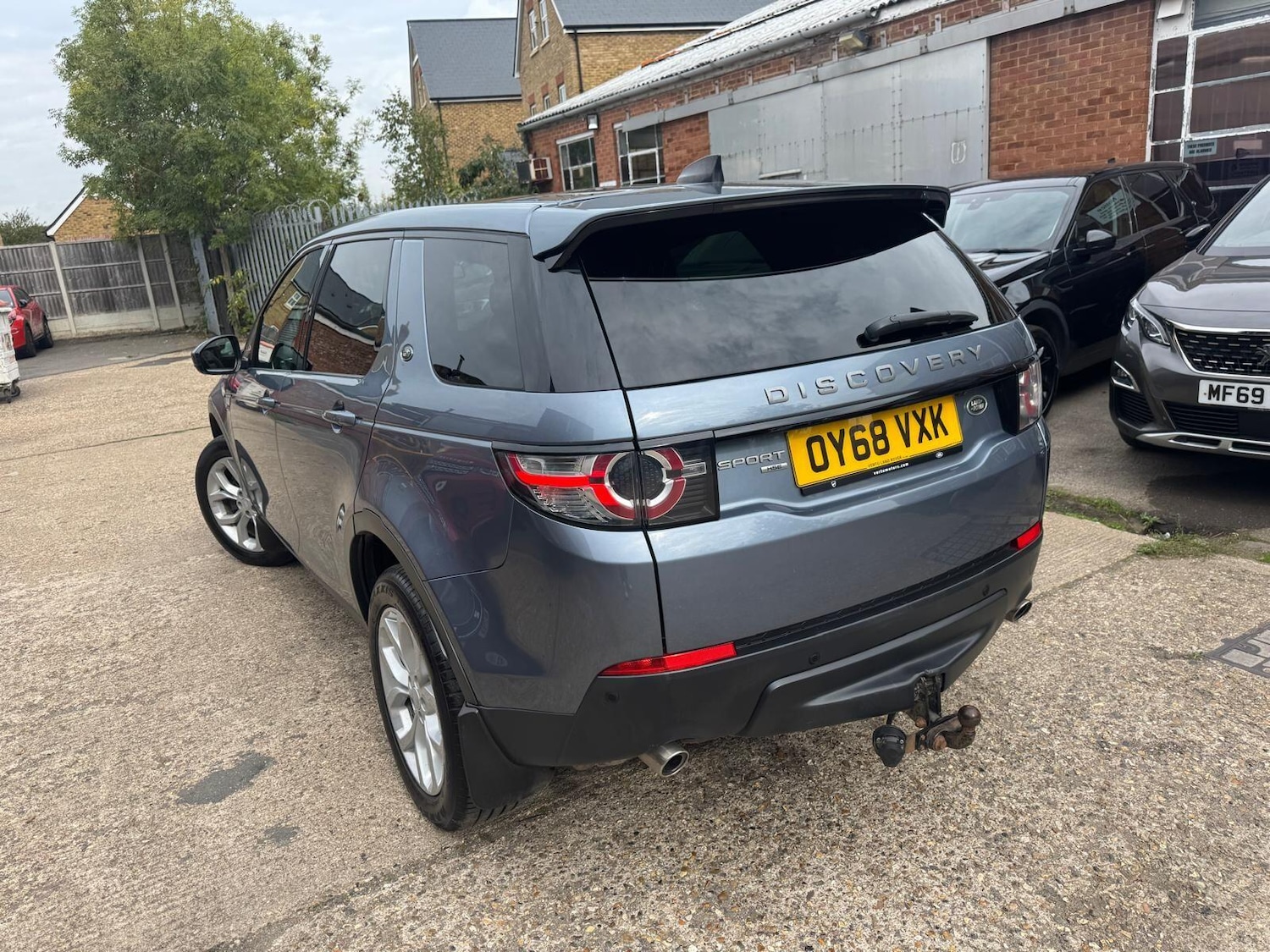 Used Land Rover Discovery Sport 2018 for sale - 76166401: Photo 4