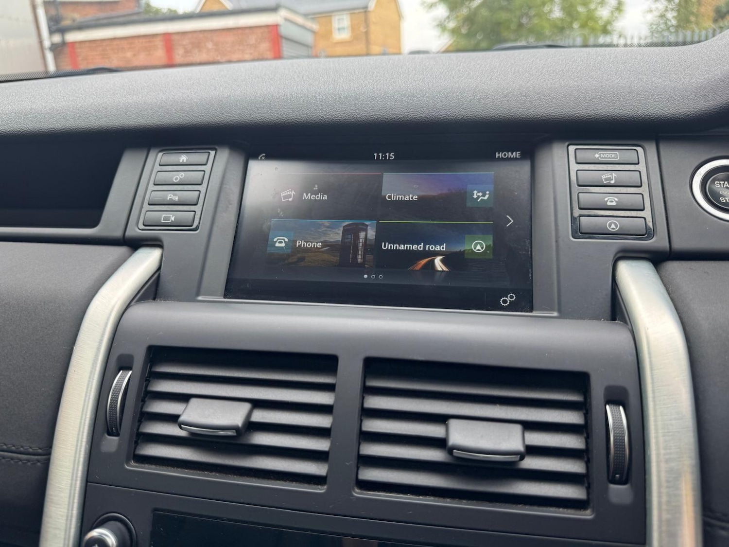 Used Land Rover Discovery Sport 2018 for sale - 76166401: Photo 47