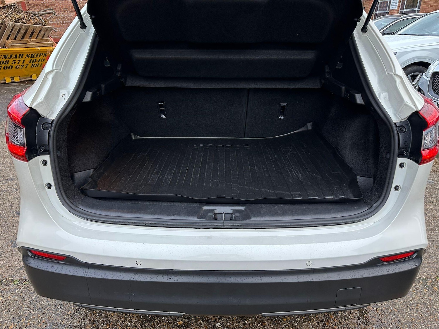 Used Nissan Qashqai for sale - 76512622: Photo 13