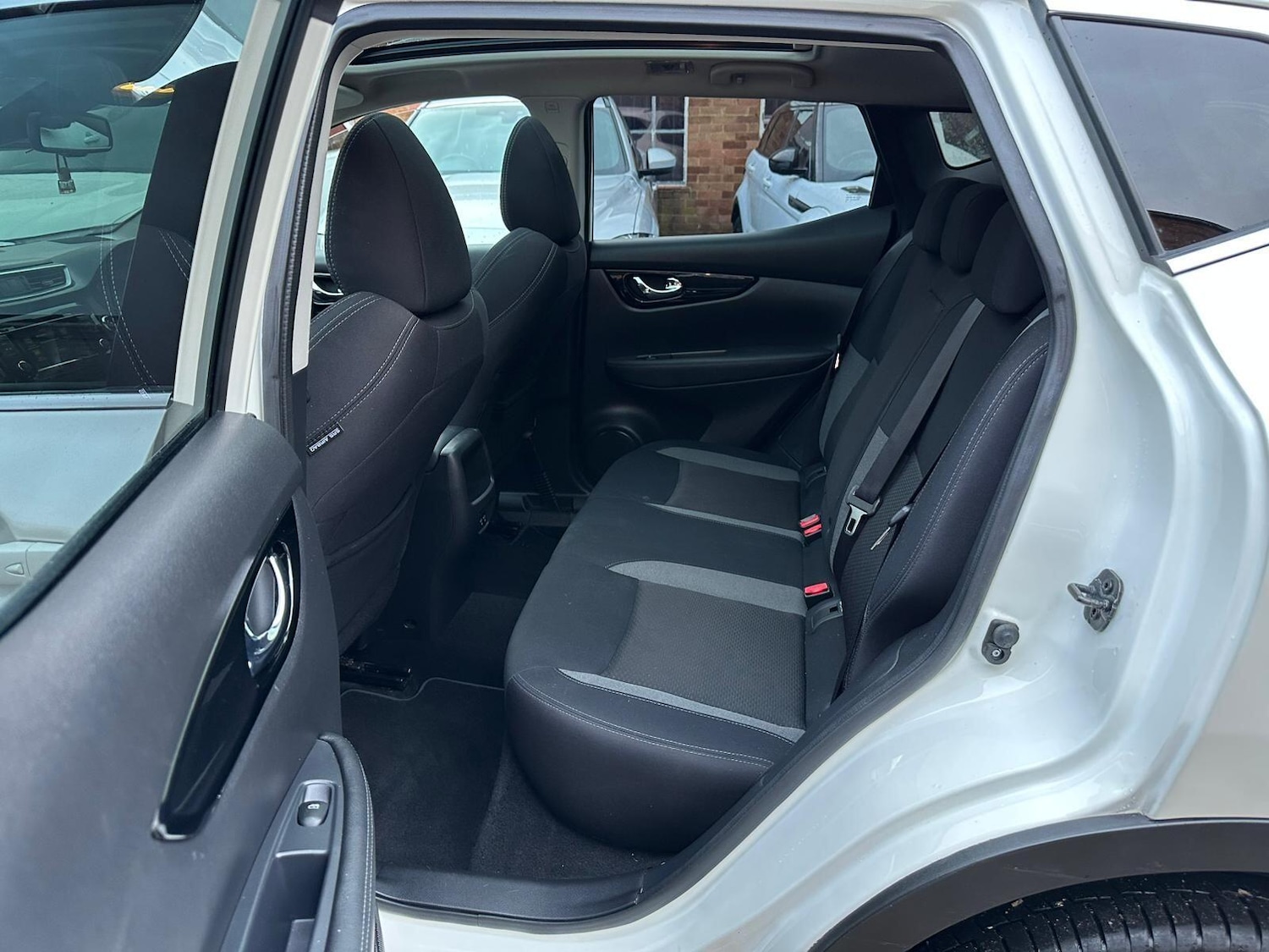 Used Nissan Qashqai for sale - 76512622: Photo 15