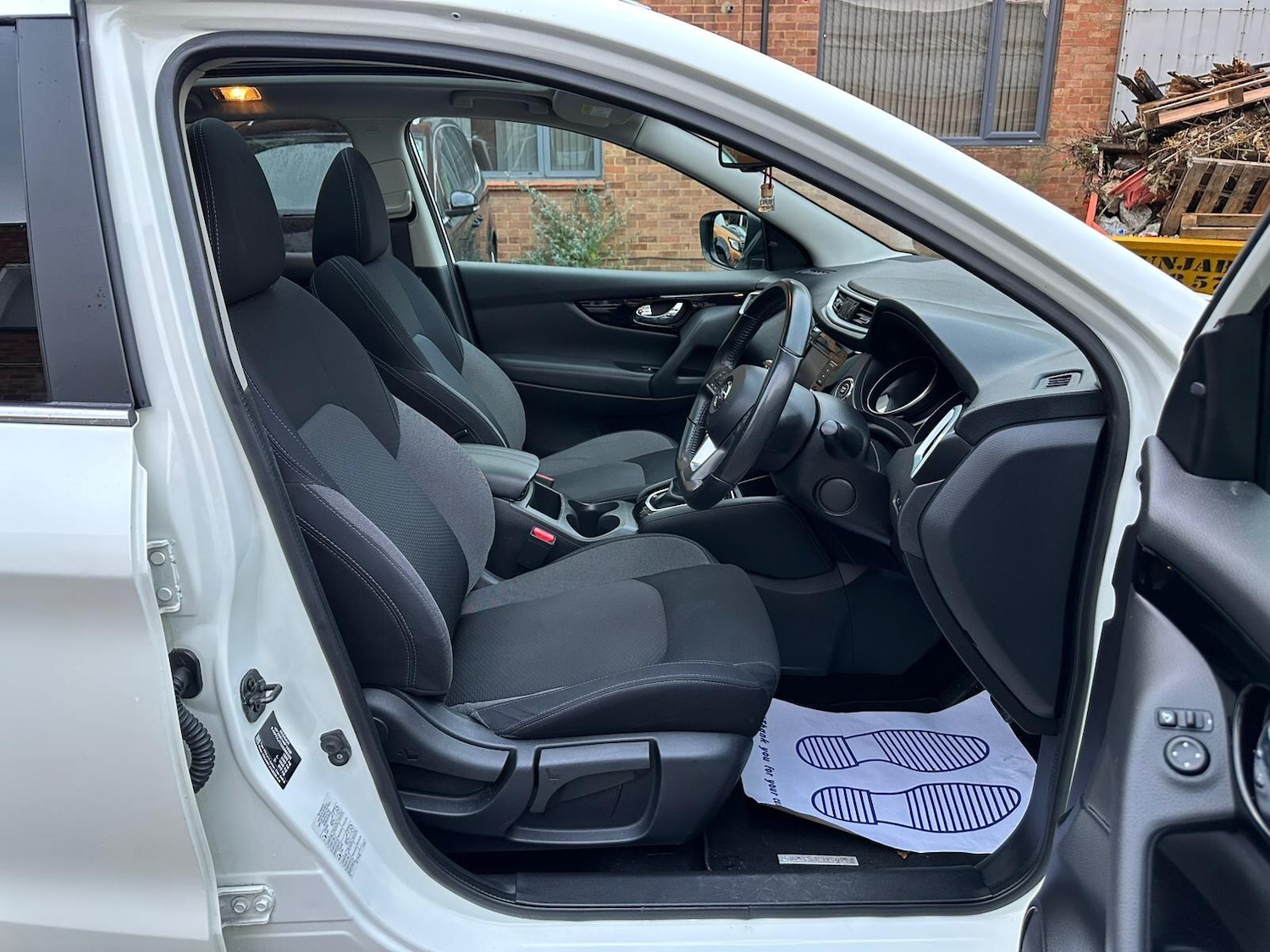 Used Nissan Qashqai for sale - 76512622: Photo 17