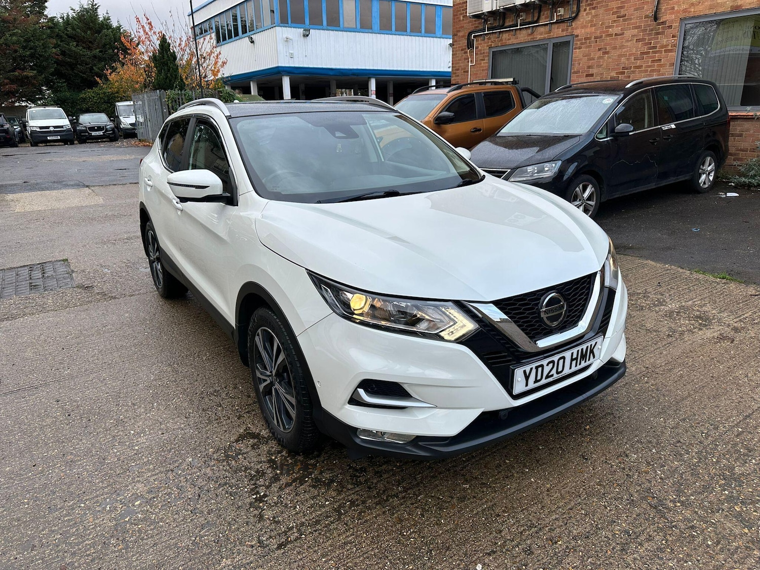 Used Nissan Qashqai for sale - 76512622: Photo 23