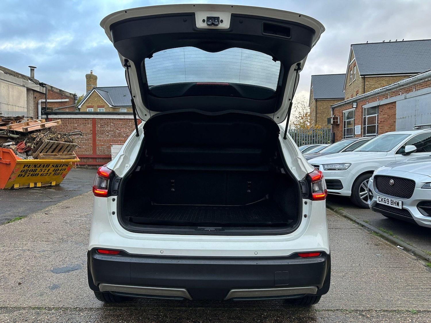 Used Nissan Qashqai for sale - 76512622: Photo 41